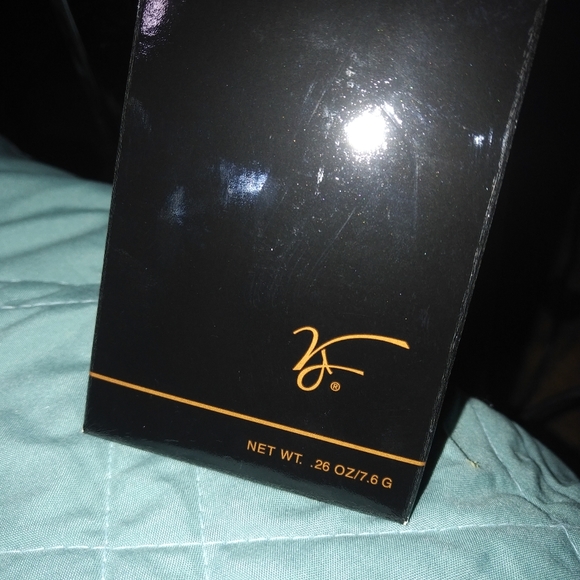 COPY - Victoria Jackson peach blusher - Picture 5 of 5